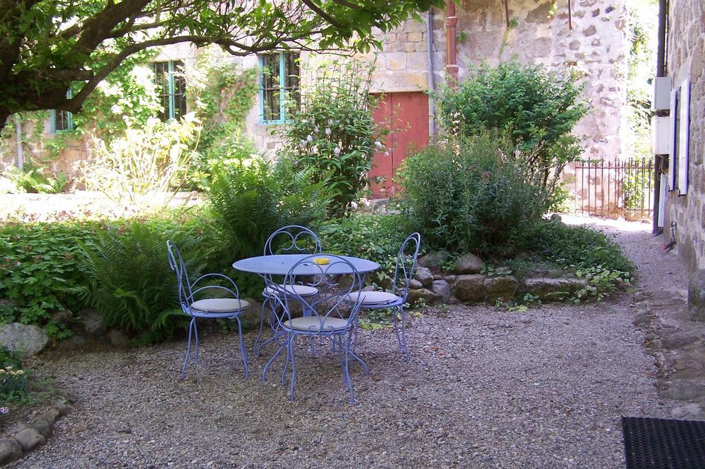 Salomony Chambre d'Hôtes Marcols-les-Eaux Exterior foto